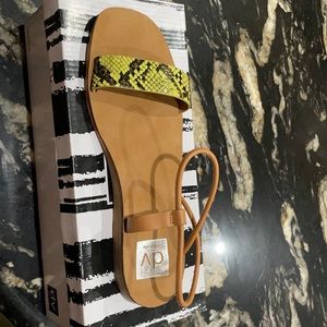 Dolce vita brand. Womens sandals size 8